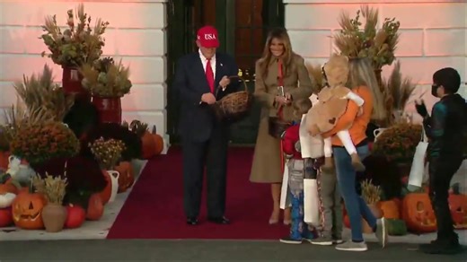 67K views · 1.8K reactions | Trump had NO IDEA how to react to this costume 藍 Melania was CRACKING UP. “WIDE LOAD” | Barron Trump Fans | Facebook