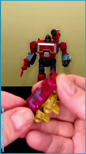 Target Exclusive! Transformers Studio Series MTMTE Collection Deluxe Perceptor w/ Cassettes #Shorts