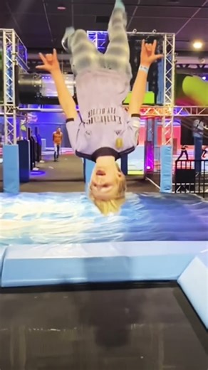 LAYOUT BACKFLIP🔥🔥 #fypシ゚viral #backflip #spiderman