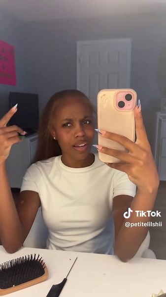 i love a messy ponytail