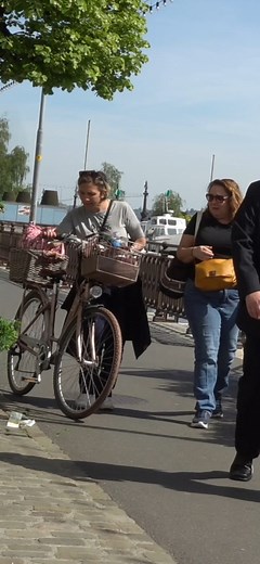 She is vibrating at the front of my Camera #fyp #fbvira #funnyvideos #funny #viral #prank | Crunchfun Extra