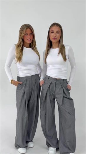 NEW IN! ✨ Barrel Pantalon in LightGrey! Verkrijgbaar in Regular & Tall 🤍