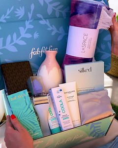 1.6K views · 69 reactions | Don't miss out on these summer goodies! 朗 Upgrade into an Annual Membership to customize your box EVEN MORE! You'll also get early access to shop member-only sales and enjoy priority shipping! | FabFitFun | Facebook
