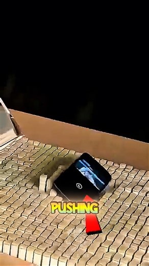 The Craziest Screen You’ve Ever Seen 😲