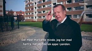 ❤️🎄 Barndommens gade 🎄❤️ ”Jeg er din barndoms gade, jeg kender dig altid igen.” Sådan slutter Tove Ditlevsens berømte digt, som Anne Linnet har sat musik til. Og det passer. Selvom jeg kun var seks år, da vi flyttede væk fra Skolegade i Vejle – min barndommens gade – så sidder den stadig i mig. Det stod ikke skrevet over min vugge i Arbejderbevægelsens Andelsboligforenings lejlighed på tredje sal i nr. 10, at jeg skulle blive den første i min familie med en studentereksamen. Og da slet ikke, a