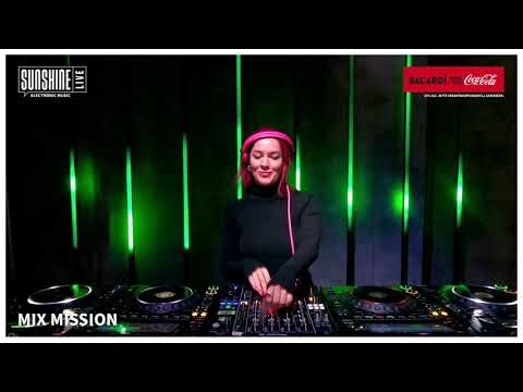 PRETTY PINK @ Deep Woods Showcase - Sunshine Live Mix Mission 2025