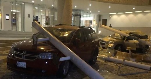 Strong earthquake near Acapulco rattles Mexico