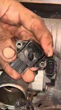 Map sensor open and the wash #automobile #lifeisbutadream #mechanic ￼