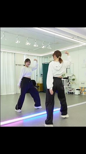 LE SSERAFIM (르세라핌) 'ANTIFRAGILE' Dance Tutorial 0.75x speed