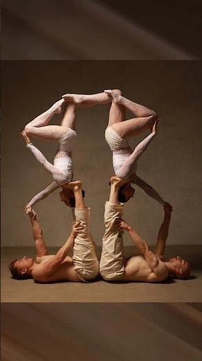 🇺🇦 Model poses for photoshoot📸 5 Acrobatics.