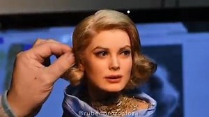 64K views · 4.2K reactions | Small #gracekelly #rubenorozcoloza #superrealism #hiperrealismo #hyperrealism #sculpture #escultura | Hiperrealista - Ruben Orozco Loza | Facebook