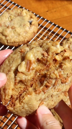 42K views · 433 reactions | ⬇️ Recipe below!  Brown Butter Toffee Walnut Cookies are soft and chewy cookies with sweet toffee pieces and crunchy walnuts! They are full of gourmet brown butter and toffee flavour!  Recipe here - https://taffeybakery.com/brown-butter-toffee-walnut-cookies/ or comment RECIPE to get it sent directly to your inbox! | Taffey Bakery | Facebook