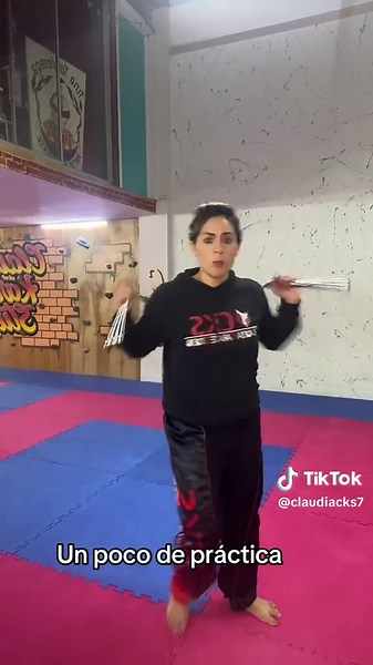Practicando Nunchaku: Movimientos y Estilos de Chacos