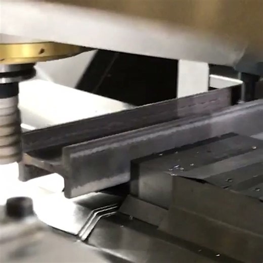 A #Beast of #Efficiency! #RigiMill is the world’s most compact gantry for drilling and milling. 3-, 4-, or 5-axis machining. Designed for both soft and hard metals, RigiMill ensures exceptional accuracy, stability, and surface quality in every operation. 💡 Read more at 👉 https://hubs.li/Q042S91n0 #modig #modigmachinetool #rigimill #innovation #technology #solutions #aerospace #space #themodigway #beastofefficiency Prosper Machine Tools, GOSIGER, Ellison Machinery, Molinari S.A., HEMAQ, Stenber