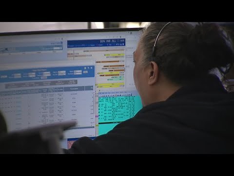 United opens renovated operations control center at DIA as July 4th travel ramps up