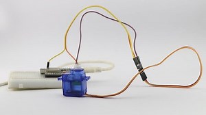 Servo Motor Connected Simple Breadboard Circuit Stock Footage Video (100% Royalty-free) 3408773829 | Shutterstock