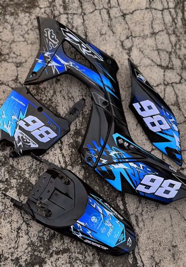 Decal CRF Supermoto Trail. 🔥Motif bisa d sesuaikan ke semua jenis motor trail💥 bisa riquest sesuai keinginan ⚡️#decalcrf #crf150supermoto #crf150l #fyp #fypシ゚viral