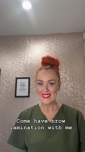 TissyMac @Beau Visage on Instagram: "Thinking about brow lamination but not sure what’s involved? ✨ Here’s a quick demo showing how we create soft, feathered, natural-looking brows. #browlamination #downpatricksalon #browsthatslay #browgamestrong"