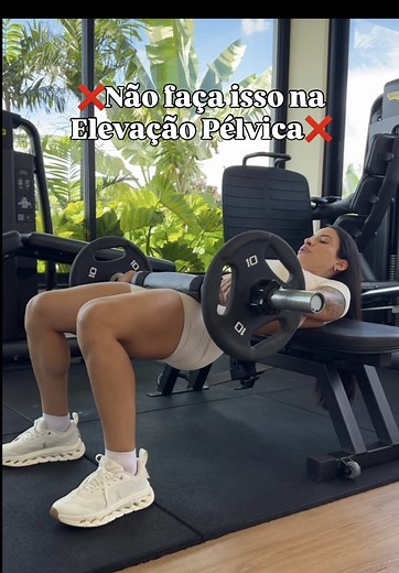 ❌ 2 Erros que você não pode cometer na Elevação Pélvica se você quer ter o bumbum empinado e redondinho. 🍑 Hoje temos Aula de Glúteo no Desafio Turbinada e Trincada às 19:07 ao Vivo!