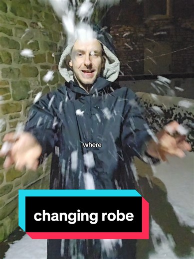 im so glad ive got this towel lined changing robe in this weather 😊 #changingrobe #dryrobe #winterclothing #dryrobes #tiktokmademebuyit