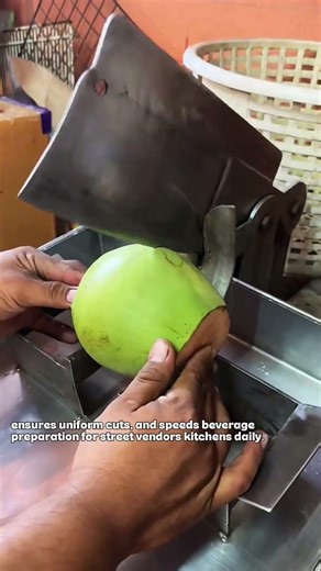 Safe Coconut Cutting Tool 🥥⚙️🛠️ #FoodTech #KitchenTool #StreetFood