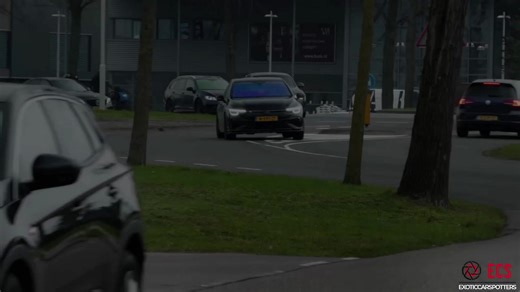 The Power of the Golf 8R: A Must-See Sports Car