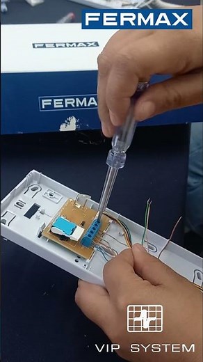 Asiste a los cursos de instalación de sistemas de interfón y videoportero FERMAX