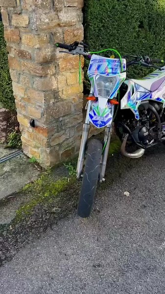 Vidéos de 🇫🇷 Mathis 🇫🇷 (@mathis_bklf) avec Quand je marche (Sped Up) - Ben Mazué