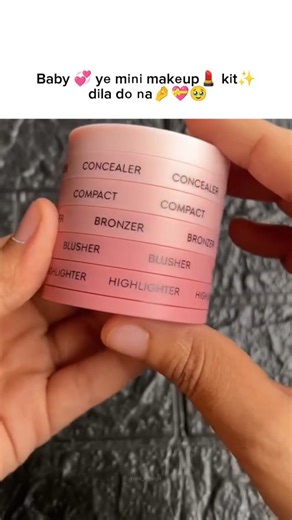 Rosé & Reign on Instagram: "Mini 😍 makeup 💄 kit ✨💝 #rosenreign #instagrowth #instaviral #igreach #explore #pookies🎀 #reel #pookiestore #reels #viralreels #makeup #makeupkit #minimakeupkit"