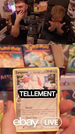 He pulled a 100000$ moonbreon ??😭😭 #pokemon #pokemoncards