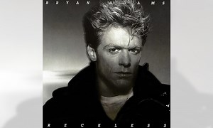 ブライアン・アダムス『Reckless』: 全米1位を記録したアリーナ級の名盤を振り返る