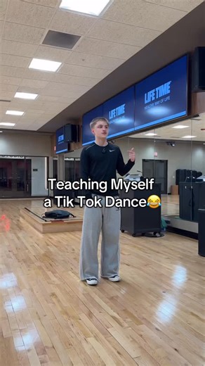 Evon Pluto on Instagram: "This was a fun dance to learn😂"