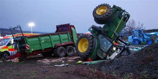 Schwerer Traktor-Unfall: Christoph 28 und Christoph Frankfurt im Einsatz