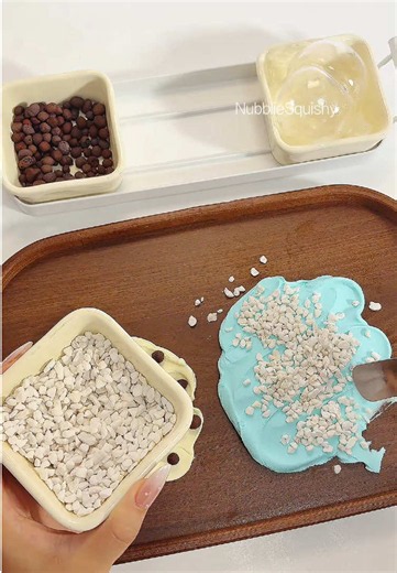 How to Make Crunchy Squishies with Two Types of Rocks