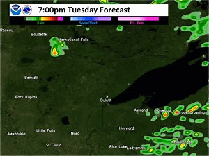 As of right now (3 PM), here's what the 17Z HRRR model is predicting for rain showers for the rest of today and into tonight. Some thunderstorms are also possible, as can be seen where there are reds and oranges. | US National Weather Service Duluth Minnesota
