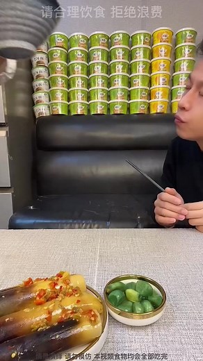 375K views · 2.9K reactions | Funny Husband VS Wife Eating Prank #eat #eating #FacebookReelsContest #reels2023 #BOOMchallenge #reelsfb #reels #reelsvideo #reelsviral #reelsusa #reelit #mukbangers #food #foodie #foodlover #foodgasm | Delilah Bishop | Facebook