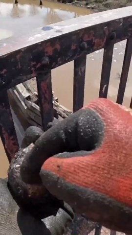 Historic Cannonball Discovered Beneath the Water Magnet Fishing