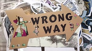 Alice in Wonderland Party Decor Vintage Style Arrow Signs Mad Hatters Tea Party Props 8 PCS Double Sided