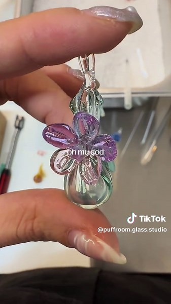 Discover New Experiences in Glass Art Workshops