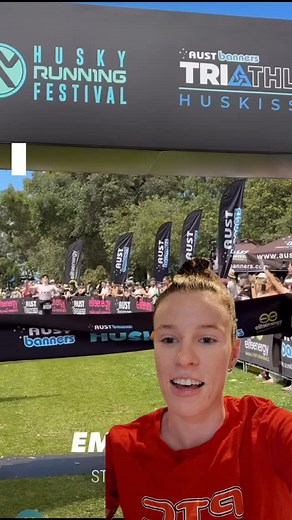 What’s a race without a little bit of adversity and learning in the process 📈📈 The last thing my dad said to me was that things are going to go wrong but just keeping rolling with the punches, and that is what I did 💪🔥 | Race with Me Emily Watts