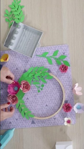 Cricut Spring Paper Flower Wreath