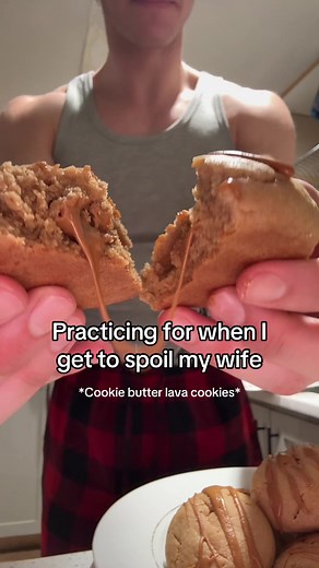 Delicious Biscoff Lava Cookies Recipe