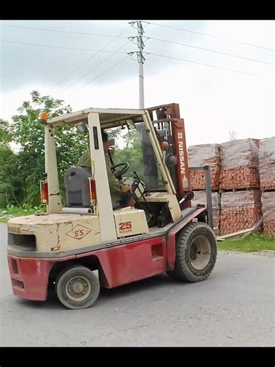 Three-Wheeled Tractor Hauling Rice Bags After Harvest!# 41