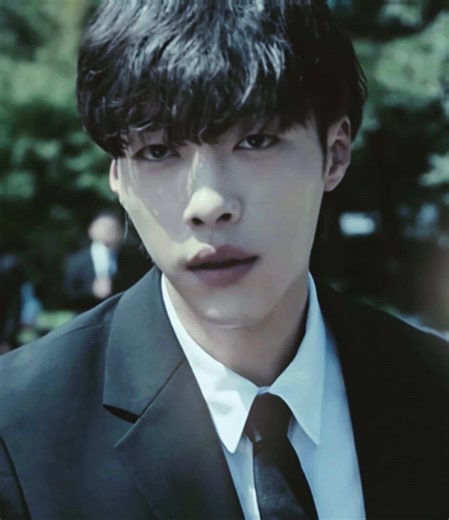 no like I NEEDDDD that like rn #woodohwan #kdrama #mrplankton #viral #fyp tags: woo do hwan, kdrama edit, Korean, Korea, fine shyt, blurr app, tutorial, cc, mr plankton, bloodhounds, Netflix, viral, fyp