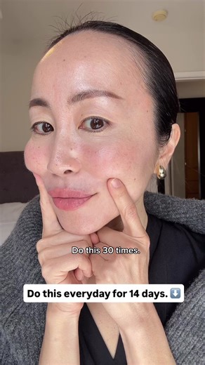 As we age, the lip corners naturally begin to turn downward. When this area weakens, the lower face can start to look heavier or more tired. The cheeks may appear softer, and the jawline less defined. Why does this happen? • We use these small mouth muscles less over time • Downward facial expressions become habitual • Weak muscles lose their lifting support The face works as a connected system. If lifting muscles are not trained, the downward pull gradually becomes dominant. If you are over 40,