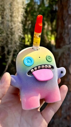 Turning a Farting Fuggler Into Functional Art 😭