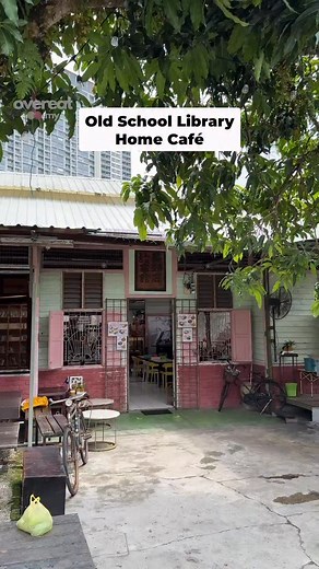 3.1K views · 12K reactions | Old school library and homecafe in KL Little Giraffe Story House 114, Jalan 15, Batu 11 Cheras, 43200 Cheras #klfoodie #malaysiafoodie #library #vibes #oldschool #cafe #cafehopping | Overeat | Facebook