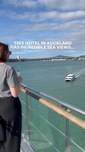 Experience the charm of the Hilton Auckland’s nautically-inspired hotel, where you’ll be greeted by sweeping panoramic sea views and a treasure trove of shops, restaurants and bars right on your doorstep 😍🛍️ To make your stay even more unforgettable, don’t miss the opportunity to see the harbour from a truly unique vantage point – the underwater viewing platform of the pool 🏊‍♀️💦 Book the ‘Seaside Celebrations’ package and enjoy a complimentary bottle of bubbly, a specially curated cheese bo