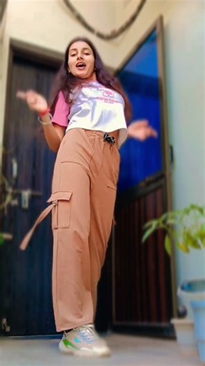 When the beat drops... 🎀 Baby Doll Dance #Viral #Trending ‪@ayeshupandey4357‬