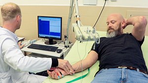 EMG - Vyšetření syndromu karpálního tunelu | Na vlastní otvor | Stream